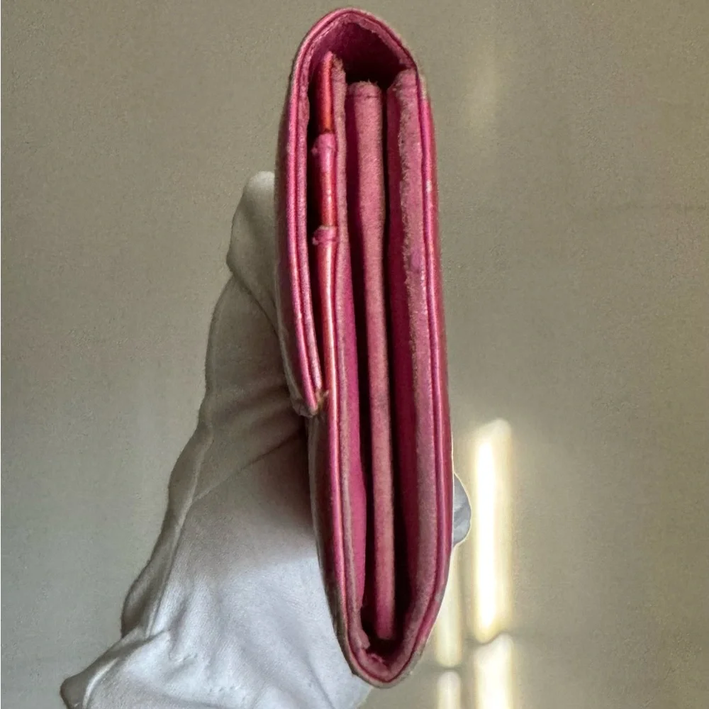 Christian Dior Ultimate Rendez-vous Patent Dior Trotter Fuchsia Authentic Wallet